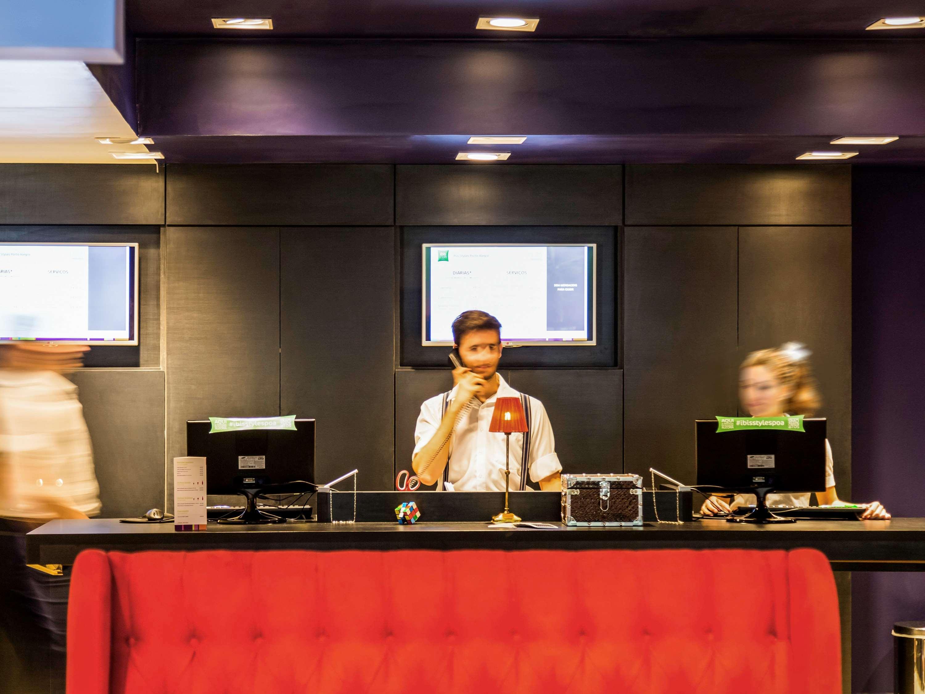 Ibis Styles Porto Alegre Centro -5 Minutos Da Rodoviaria E Do Moinhos De Vento Hotel Екстериор снимка